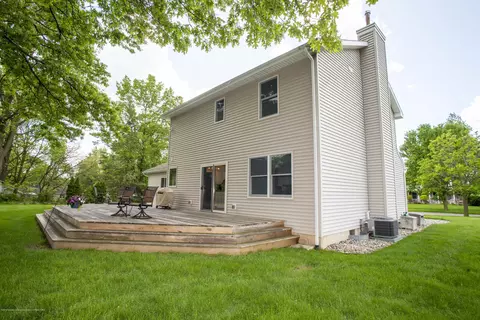 12543 Burlingame Dr, Dewitt, MI 48820 photo 8