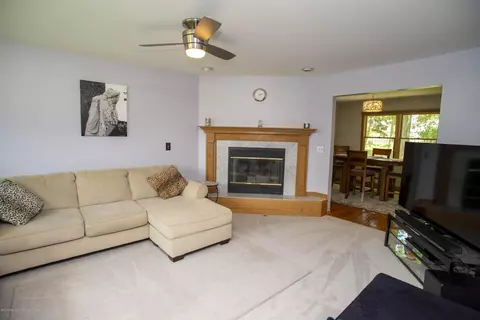 12543 Burlingame Dr, Dewitt, MI 48820 photo 24