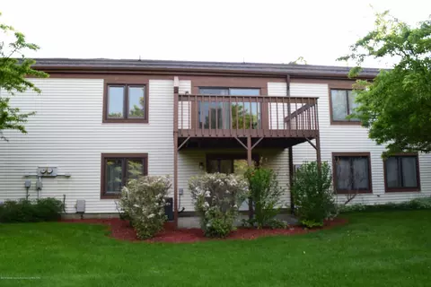 1208 Brookside Dr, Lansing, MI 48917 photo 4