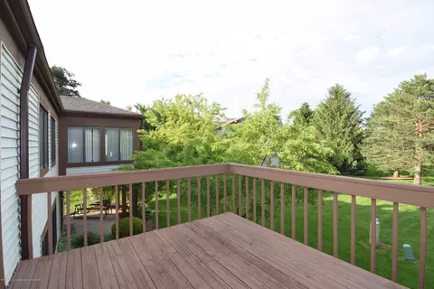 1208 Brookside Dr, Lansing, MI 48917 photo 9