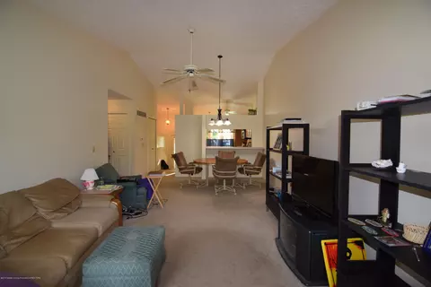 1208 Brookside Dr, Lansing, MI 48917 photo 7