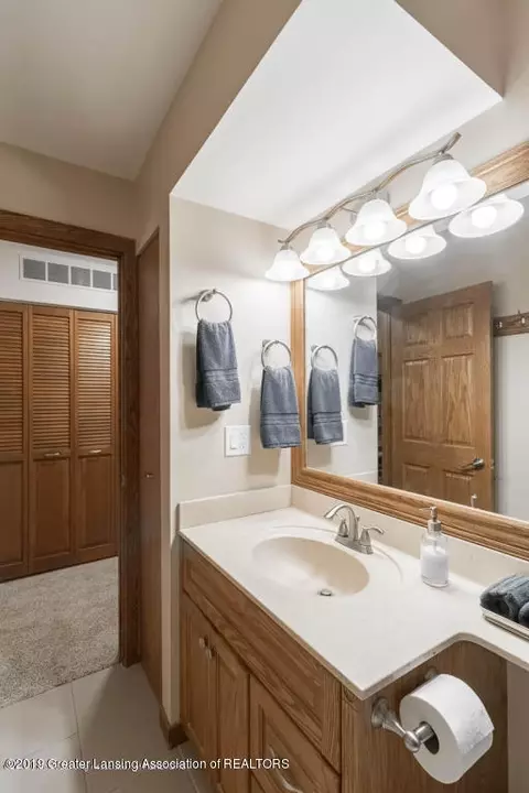 6157 Columbia St, Haslett, MI 48840 photo 38