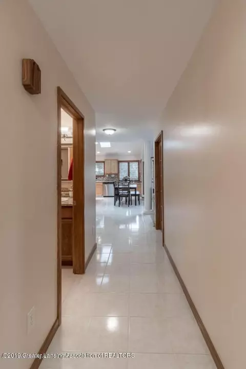 6157 Columbia St, Haslett, MI 48840 photo 10