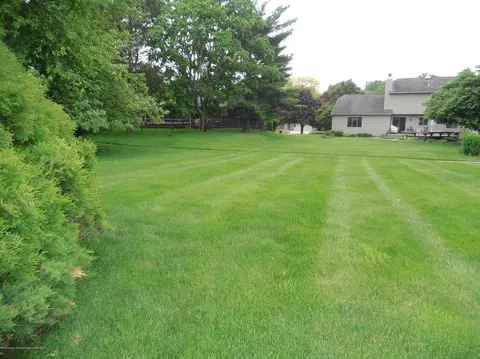2222 Piney Point Dr, Lansing, MI 48917 photo 21