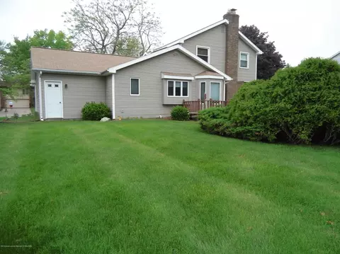2222 Piney Point Dr, Lansing, MI 48917 photo 23