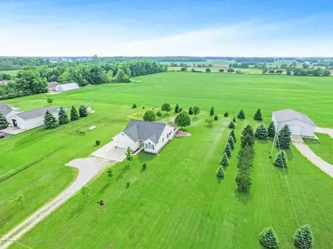 6250 S Dewitt Rd, Saint Johns, MI 48879 photo 6