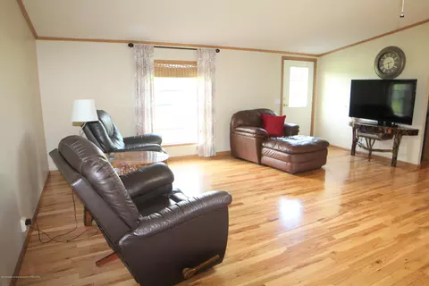 5375 Ann Dr, Bath, MI 48808 photo 7