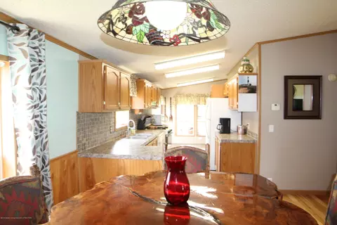 5375 Ann Dr, Bath, MI 48808 photo 6