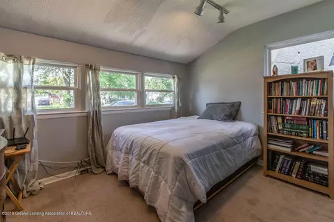 736 Call St, Lansing, MI 48906 photo 18