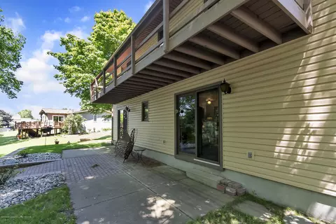 6645 Lansdown Dr, Dimondale, MI 48821 photo 9