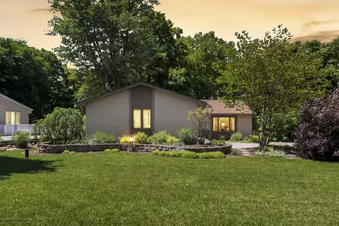 6645 Lansdown Dr, Dimondale, MI 48821 photo 1