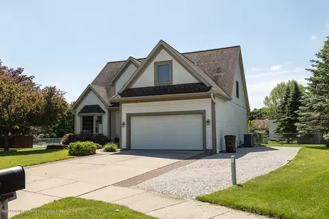 5035 Patrick Cir, Holt, MI 48842 photo 2