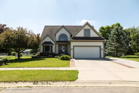 5035 Patrick Cir, Holt, MI 48842 photo 1