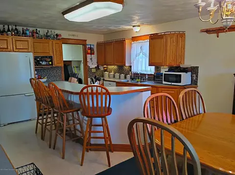 8283 S Forest Hl, Dewitt, MI 48820 photo 5