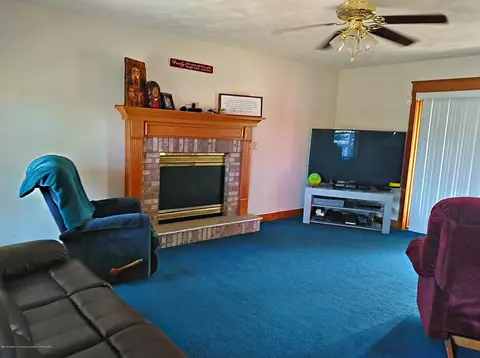 8283 S Forest Hl, Dewitt, MI 48820 photo 9