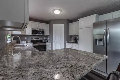 2521 Julie Way, Dewitt, MI 48820 photo 13