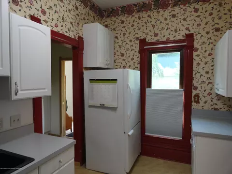 524 E Scott St, Grand Ledge, MI 48837 photo 9