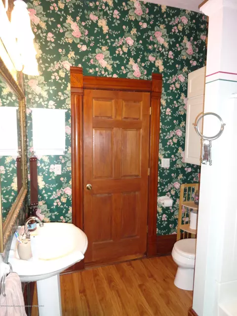 524 E Scott St, Grand Ledge, MI 48837 photo 15