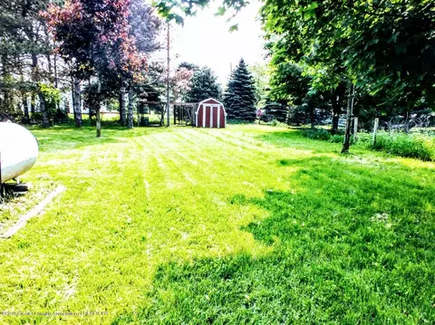 1622 E Colony Rd, Saint Johns, MI 48879 photo 4