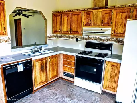 1622 E Colony Rd, Saint Johns, MI 48879 photo 9