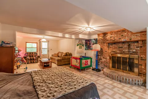 814 Elmwood, Dewitt, MI 48820 photo 21