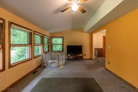 814 Elmwood, Dewitt, MI 48820 photo 14
