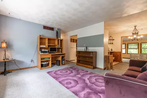 814 Elmwood, Dewitt, MI 48820 photo 4
