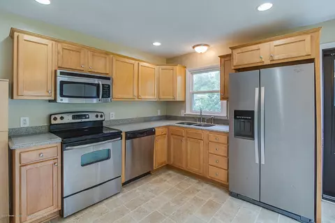 611 Maple Hill Dr, Haslett, MI 48840 photo 10
