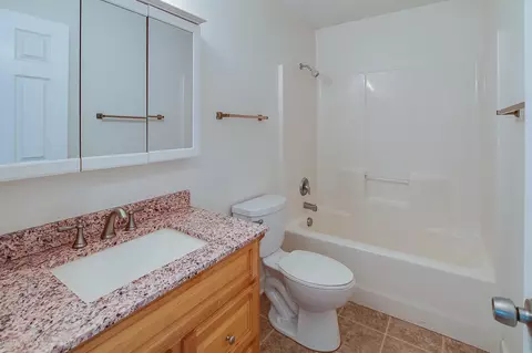 611 Maple Hill Dr, Haslett, MI 48840 photo 5