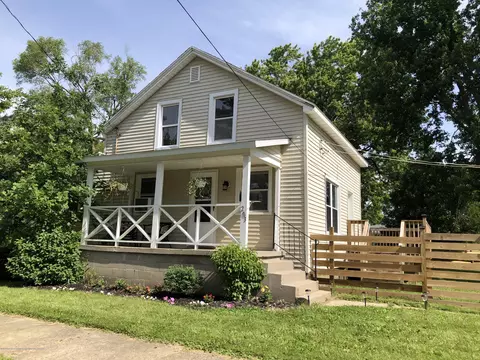 203 Elm St, Saint Johns, MI 48879 photo 1