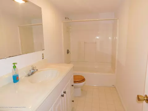 1014 Eugenia Dr, Mason, MI 48854 photo 15