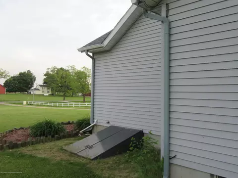 1547 E Tuttle Rd, Ionia, MI 48846 photo 6