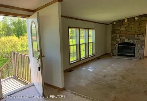 4761 W Jacobs Rd, Perry, MI 48872 photo 4