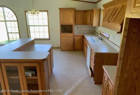 4761 W Jacobs Rd, Perry, MI 48872 photo 6