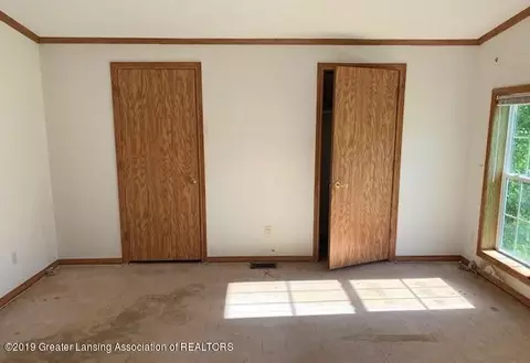 4761 W Jacobs Rd, Perry, MI 48872 photo 10