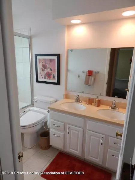 4557 Comanche Dr, Okemos, MI 48864 photo 33