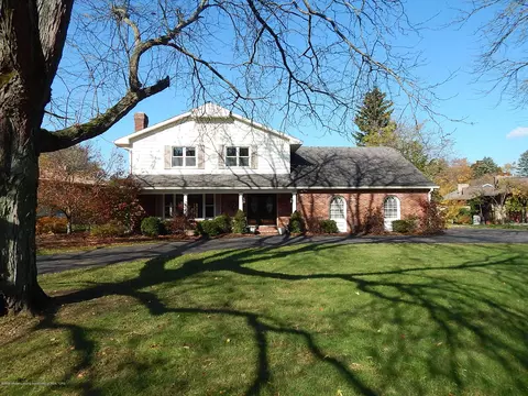 4557 Comanche Dr, Okemos, MI 48864 photo 1