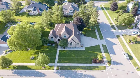 902 Sandhill Dr, Dewitt, MI 48820 photo 4