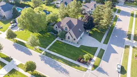 902 Sandhill Dr, Dewitt, MI 48820 photo 6