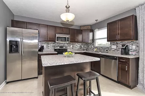 6747 Castleton Dr, Grand Ledge, MI 48837 photo 7
