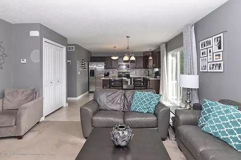 6747 Castleton Dr, Grand Ledge, MI 48837 photo 5