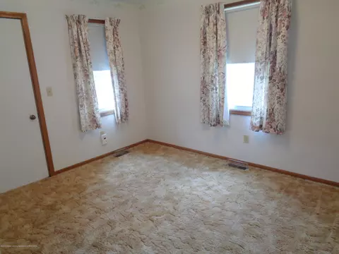 774 Fitting Ave, Lansing, MI 48917 photo 8