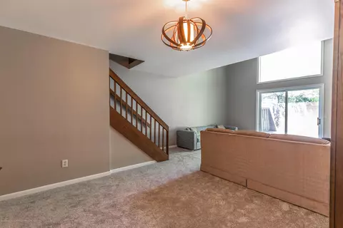 1014 Montevideo Dr #E, Lansing, MI 48917 photo 10