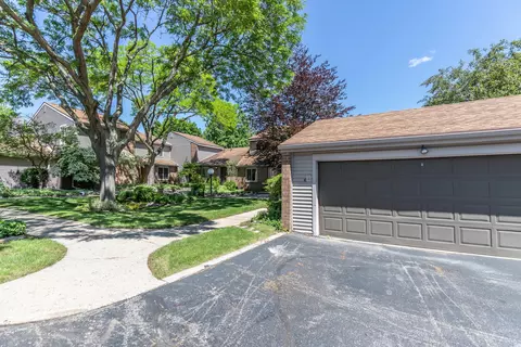 1014 Montevideo Dr #E, Lansing, MI 48917 photo 28