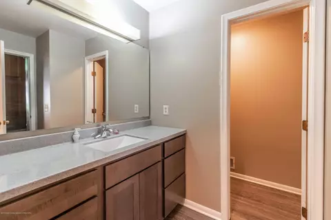 1014 Montevideo Dr #E, Lansing, MI 48917 photo 13