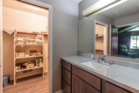 1014 Montevideo Dr #E, Lansing, MI 48917 photo 12