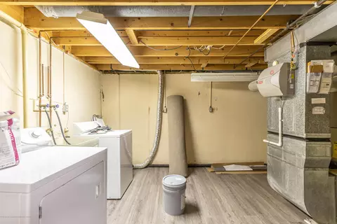 1014 Montevideo Dr #E, Lansing, MI 48917 photo 20