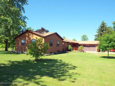 1320 E Jason Rd, Saint Johns, MI 48879 photo 4