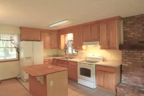 6395 E Cutler Rd, Bath, MI 48808 photo 7