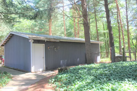 6395 E Cutler Rd, Bath, MI 48808 photo 22